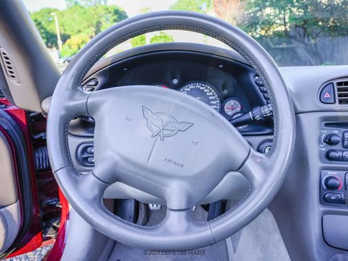 Used 2003 Chevrolet Corvette 50th Anniversary Edition w/ Preferred Equipment Group image 55