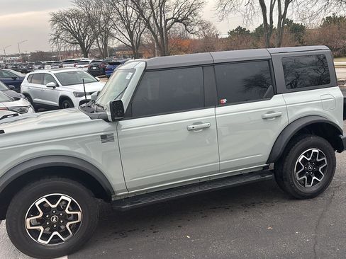 Used 2021 Ford Bronco Outer Banks image 12