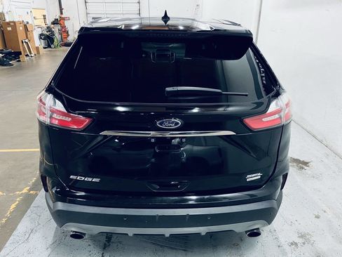 Used 2020 Ford Edge SEL w/ Convenience Package FWD image 11