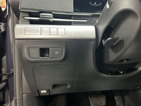 Used 2025 Hyundai Kona SEL image 19