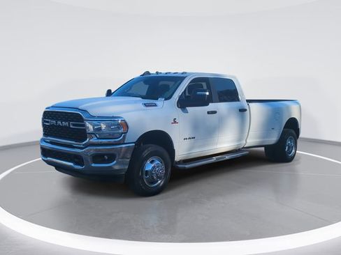 Used 2024 RAM 3500 Big Horn image 1