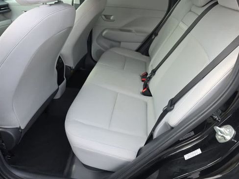Used 2024 Hyundai Kona SEL FWD image 32