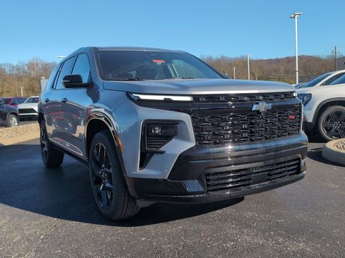 New 2026 Chevrolet Traverse RS image 1