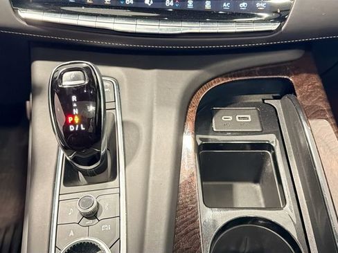 Certified 2022 Cadillac Escalade Sport Platinum w/ Heavy-Duty Trailer Package image 17