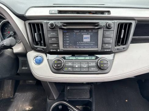 Used 2016 Toyota RAV4 XLE AWD/4WD image 27