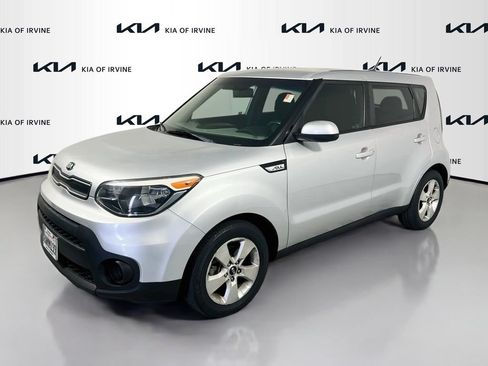 Used 2018 Kia Soul w/ Option Group 020 FWD image 4