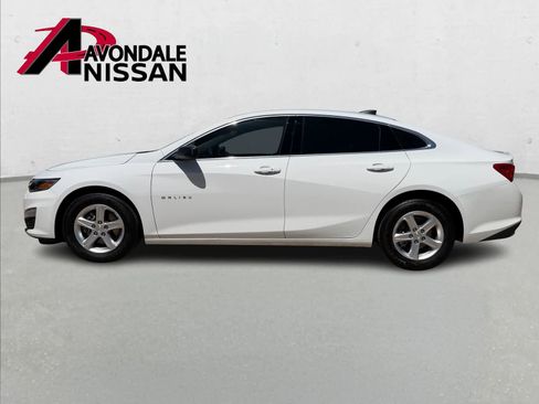 Used 2025 Chevrolet Malibu LS image 3