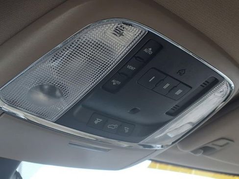 Used 2019 Jeep Grand Cherokee Limited AWD/4WD image 32