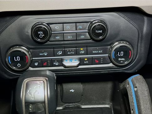Certified 2021 Ford Bronco Wildtrak AWD/4WD image 17