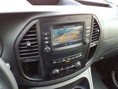 Used 2023 Mercedes-Benz Metris Passenger image 6