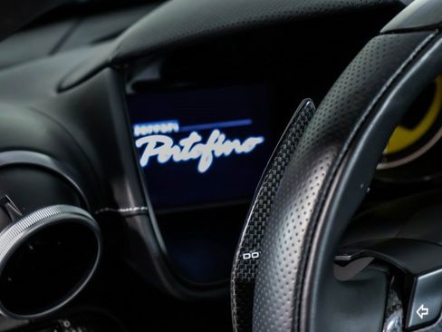 Certified 2019 Ferrari Portofino image 37