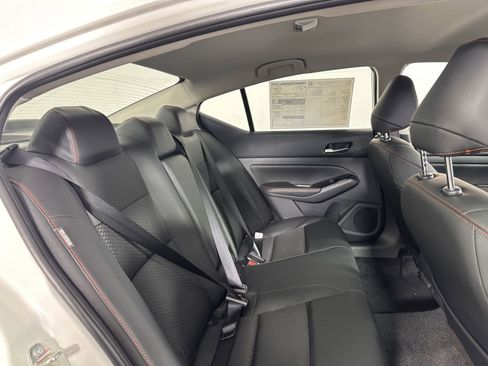 New 2025 Nissan Altima 2.5 SR image 41