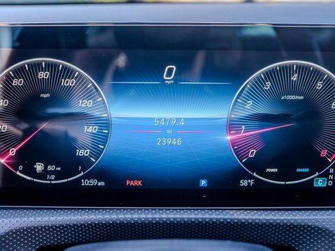 Used 2025 Mercedes-Benz CLA 250 image 9