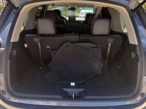 Used 2025 Honda Pilot EX-L image 7