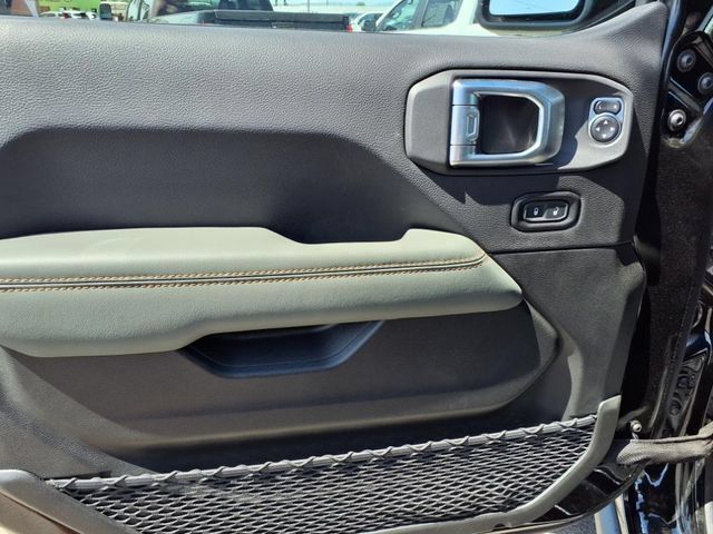 Used 2024 Jeep Gladiator Mojave w/ Steel Bumper Group AWD/4WD image 14