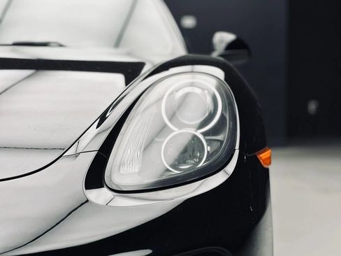 Used 2016 Porsche Cayman RWD image 13