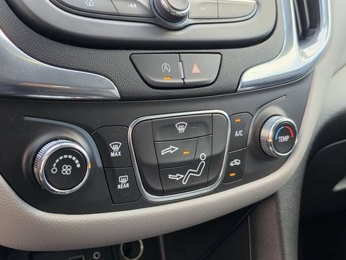 Used 2023 Chevrolet Equinox LS w/ LS Convenience Package FWD image 26