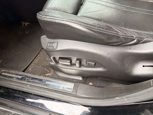 Used 2012 Cadillac SRX Luxury w/ LPO, Protection Package FWD image 11