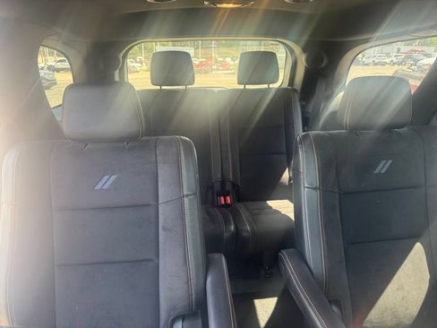 Used 2023 Dodge Durango R/T AWD/4WD image 9