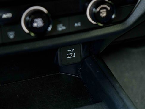 Used 2023 Honda HR-V Sport image 35