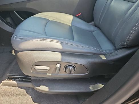 Used 2023 Buick Enclave Essence w/ Experience Buick Package FWD image 21