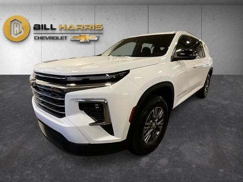 New 2026 Chevrolet Traverse LT w/ LPO, Floor Liner Package AWD/4WD image 1