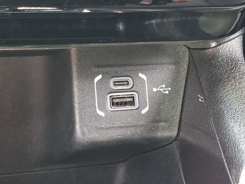 Used 2023 Jeep Compass Latitude AWD/4WD image 23