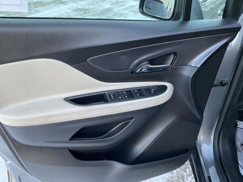 Used 2020 Buick Encore Preferred image 14