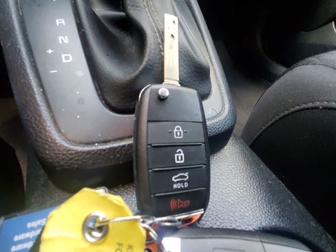 Used 2023 Kia Rio S FWD image 26