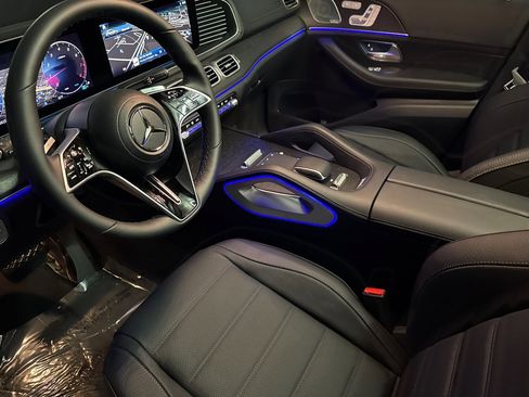 New 2026 Mercedes-Benz GLE 580 4MATIC image 4