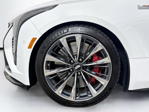 Used 2025 Cadillac CT5 V Blackwing w/ Super Cruise 1 Package image 28