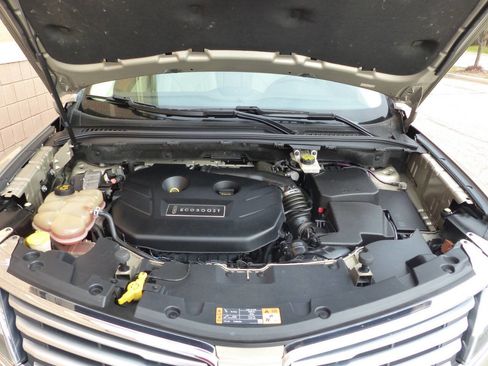 Used 2015 Lincoln MKC Base AWD 4dr SUV w/ Equipment Group 102A Reserve image 17