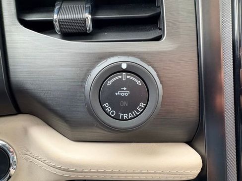 Used 2022 Ford Expedition Max Platinum AWD/4WD image 34