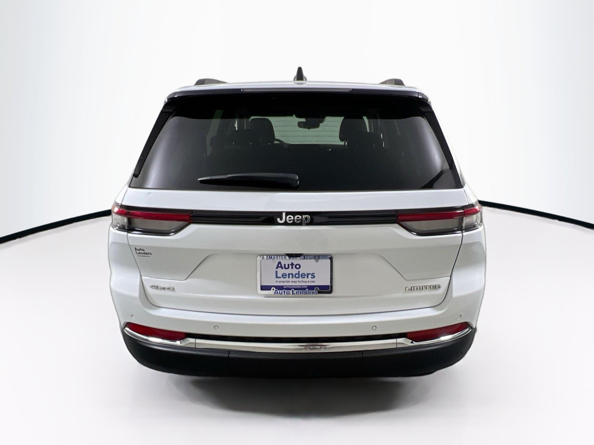 Used 2023 Jeep Grand Cherokee Limited AWD/4WD image 6