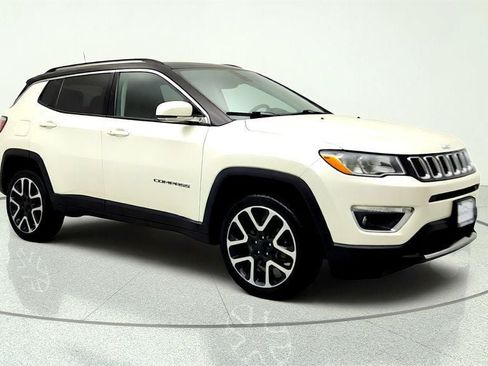Used 2018 Jeep Compass Limited w/ Navigation Group AWD/4WD image 3