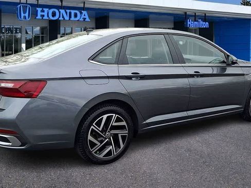 Used 2022 Volkswagen Jetta SEL FWD image 8
