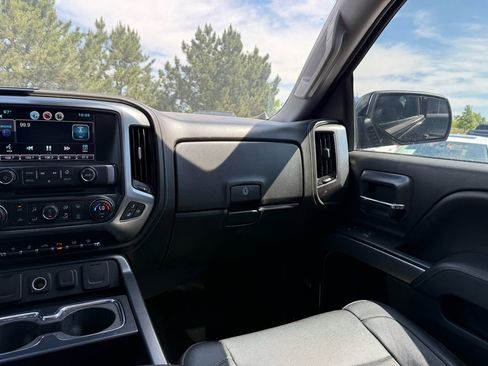 Used 2015 Chevrolet Silverado 1500 LTZ AWD/4WD image 24