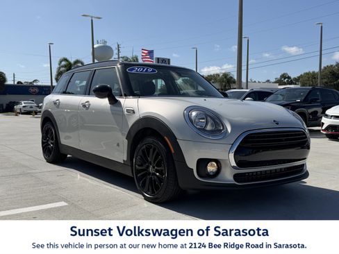 Used 2019 MINI Cooper Clubman ALL4 AWD/4WD image 1