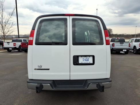 Used 2024 Chevrolet Express 2500 2500 w/ Driver Convenience Package image 4