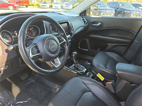 Used 2018 Jeep Compass Limited w/ Navigation Group image 14