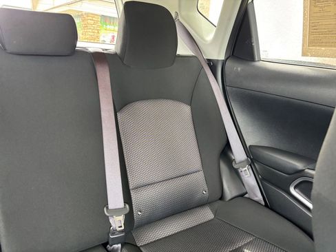 Used 2025 Kia Soul LX w/ LX Technology Package FWD image 35