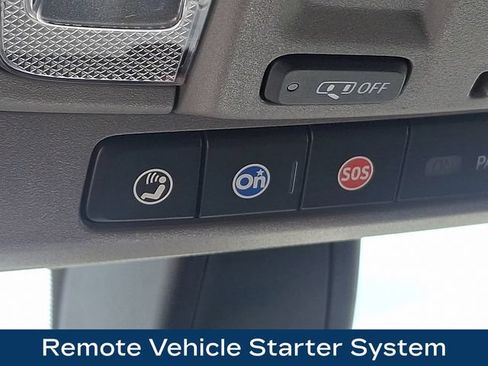 Used 2020 Chevrolet Silverado 1500 Custom w/ Custom Value Package AWD/4WD image 16
