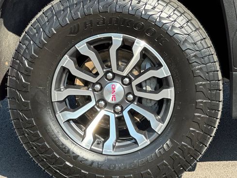 Used 2021 GMC Sierra 1500 AT4 AWD/4WD image 31
