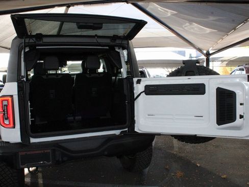 Used 2023 Ford Bronco Badlands w/ Sasquatch Package image 51