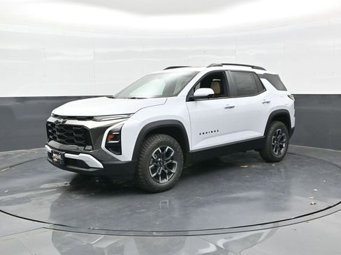 New 2026 Chevrolet Equinox ACTIV AWD/4WD image 3