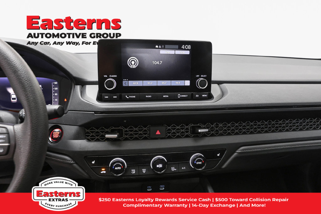Used 2025 Honda Accord SE image 13