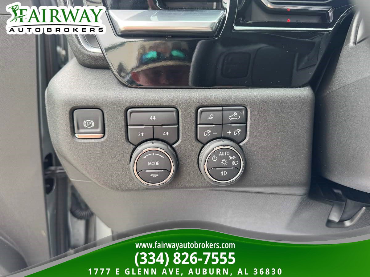 Used 2025 Chevrolet Silverado 2500 LT w/ Trail Boss Package AWD/4WD image 17