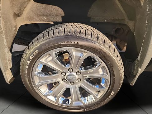 Used 2017 GMC Sierra 1500 Denali w/ Denali Ultimate Package image 10