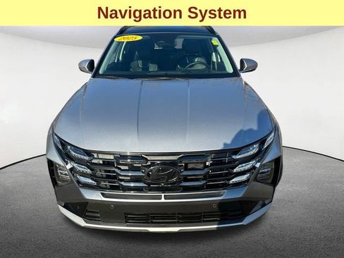 Used 2025 Hyundai Tucson Limited image 4