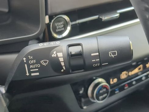 Used 2024 Mitsubishi Outlander SEL image 26